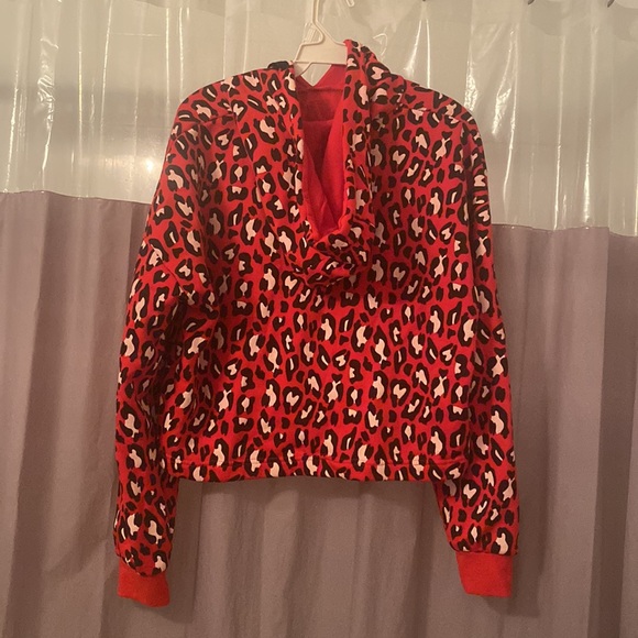 Women’s Cropped Small Genetic Apparel Sweater - Picture 2 of 3